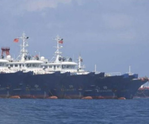 Philippines yêu cầu hơn 200 tàu Trung Quốc rời khỏi vùng tranh chấp