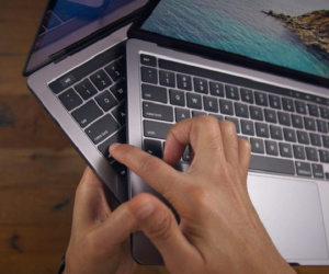 Apple bị khởi kiện tập thể vì bàn phím cánh bướm trên MacBook
