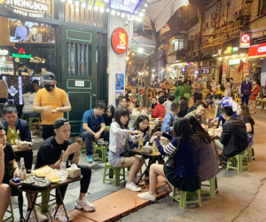 Hà Nội: Nhiều tuyến phố "không ngủ" sau chuỗi ngày giãn cách vì dịch COVID-19