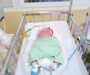 Thương tâm: Bé gái sơ sinh bị bỏ rơi trước Tết Nguyên đán ở Hà Nội đã qua đời