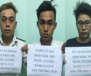 Tạm giữ hình sự ba bảo vệ đánh chảy máu đầu nam công nhân không đeo thẻ ra vào