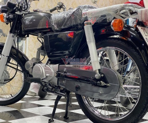 Hàng hiếm Honda CD50 đời cũ năm 2000 giá 300 triệu đồng ở Hà Nội