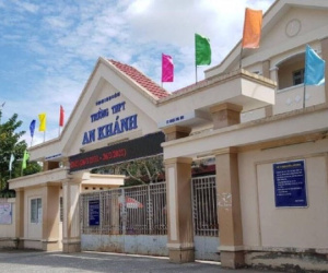 Bị nhóm bạn bỏ chất lạ vào miệng, nam sinh lớp 10 ở Cần Thơ nhập viện cấp cứu