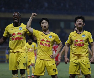 Lập siêu phẩm giúp HAGL lên đầu bảng V.League, Công Phượng nói gì?