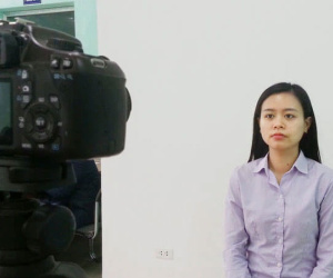 Chị em đi chụp ảnh làm Căn cước công dân gắn chip có được trang điểm không?