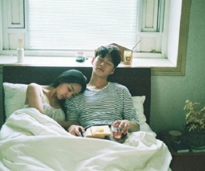 Sau khi tắt đèn lên giường, nếu đàn ông luôn có những hành động này, điều đó chứng tỏ anh ta chưa bao giờ yêu bạn cả!