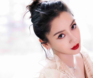 Angelababy đẹp như nữ thần khi diện thiết kế Haute Couture mới nhất của Iris van Herpen
