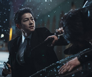 'Vincenzo': Song Joong Ki đấu súng máu lửa, cuộc chiến với Babel bây giờ mới thực sự bắt đầu