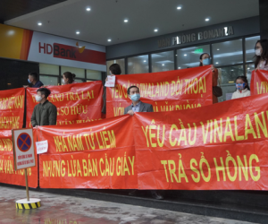 Khốn khổ vì mua phải chung cư 'treo Cầu Giấy bán Nam Từ Liêm': Chủ đầu tư vẫn im lặng, hàng trăm cư dân tiếp tục diễu hành yêu cầu thanh tra