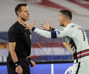 Ronaldo bị trọng tài 'cướp bàn thắng', Bồ Đào Nha hòa đáng trách