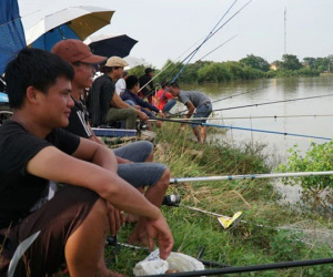 Đơn xin đi câu cá anh chồng gửi cho 'nóc nhà' khiến cánh mày râu tái mặt, tự nhủ 'thà ở vậy còn hơn'