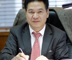 Không đâu như ở Hoà Phát: Công ty lãi 13.500 tỷ năm 2020, CEO Trần Tuấn Dương còn bị giảm lương, 'mưa' tiền thưởng phải chờ ĐHCĐ