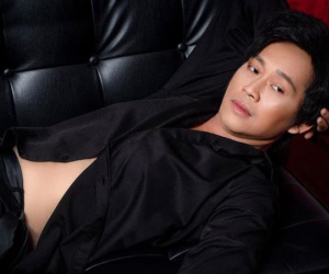 NS Hoài Linh vạch áo khoe bụng 6 múi dồn 1 khiến cả showbiz dậy sóng, Tiến Luật nhận xét 'nam thần' còn Hồ Việt Trung khẳng định 'hot boy nổi loạn'