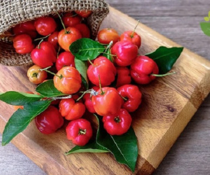 Loại quả có lượng vitamin C cao gấp 100 lần cam chanh giúp chị em đẹp da, giữ dáng lại phòng nhiều bệnh tật