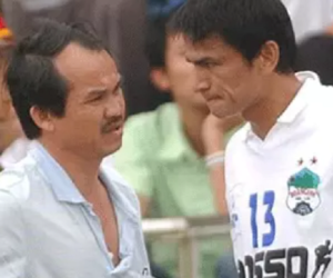 HAGL thua trận, Kiatisuk bị nghi ngờ và sự thật phía sau màn trụ hạng 'ồn ào' 17 năm trước