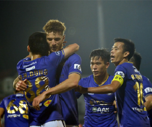 Hà Nội FC có đúng 1 ngoại binh để đấu với SHB Đà Nẵng