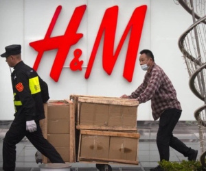 Thực hư vụ H&M chấp nhận đăng bản đồ có đường lưỡi bò phi pháp theo yêu cầu của Trung Quốc