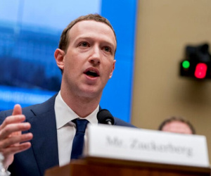 Mark Zuckerberg cũng bị lộ thông tin cá nhân