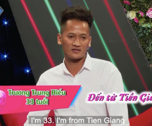 Bạn muốn hẹn hò: Chàng trai vừa cất cao tiếng hát đã vội che mặt khiến cả trường quay cười ồ