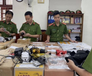 Mua 'buôn' thiết bị đánh bạc bịp từ Móng Cái về Thanh Hóa bán kiếm lời