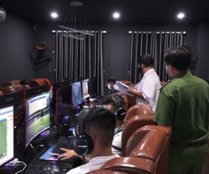 Bị bắt nhốt vì nghi trộm tiền, nhân viên quán internet treo cổ tự tử