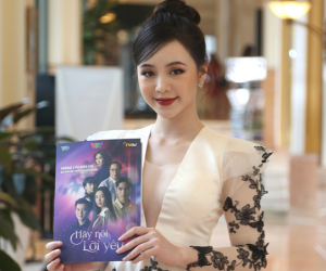 Quỳnh Kool khoe vòng 1 nóng bỏng trong buổi giới thiệu phim mới