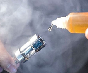 Yêu cầu xử lý nghiêm việc mua bán thuốc lá điện tử, shisha