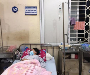 Nữ sinh lớp 10 ở Phú Thọ bị mẹ người yêu cũ gọi người đến hành hung chấn động não, ảnh hưởng tâm lý