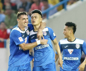 Quảng Ninh lên đỉnh V.League