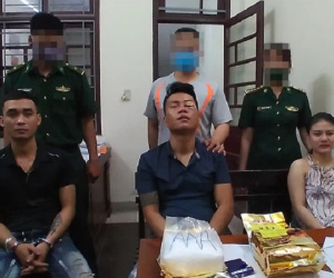 Bắt thiếu nữ cùng 3 nam thanh niên buôn ma túy 'ký gửi' xe khách, thu giữ 4kg 'hàng'