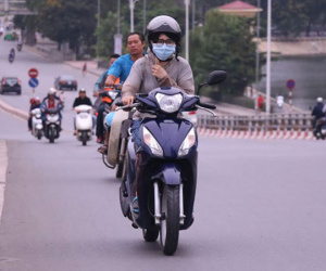 Không khí lạnh gây mưa rào và dông, đêm 8/4 Hà Nội chuyển lạnh