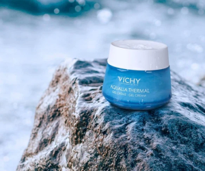 6 lọ gel dưỡng ẩm hoàn hảo cho mùa Hè vì siêu nhẹ mặt, bôi như không bôi mà da vẫn 'căng đét'
