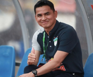 HLV Kiatisuk muốn giữ chân Tuấn Anh cho vòng loại World Cup 2022