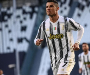 Ronaldo bỏ lỡ cơ hội khó tin, tức giận đạp luôn khung thành