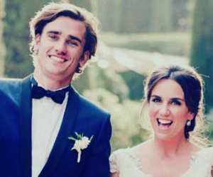 Griezmann và vợ lập hat-trick siêu độc