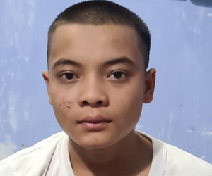 Rú ga ầm ĩ trên đường làng, 'trẻ trâu' đâm 2 vợ chồng thương vong khi bị nhắc nhở