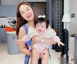 Quyền lực như con gái Đông Nhi: Bận đến mức Phạm Quỳnh Anh phải trầm trồ, hết đi sự kiện đến họp hành với dàn cô dì nổi tiếng