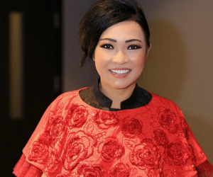 'Tú Bà' Phương Thanh gây chú ý với diện mạo khác lạ trên thảm đỏ 'Kiều' tại Hà Nội