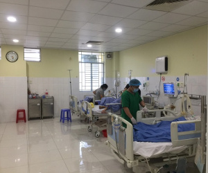 Nam sinh 16 tuổi bị rối loạn tâm thần phải cấp cứu sau khi được bạn cho dùng thuốc lạ