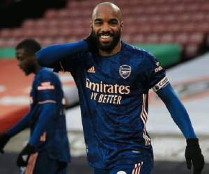 Lacazette lập cú đúp, Arsenal thắng giải tỏa trước trận đánh lớn tại Europa League