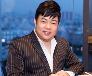 'Plot twist' không ngờ: Người tố Quang Lê nợ 100 triệu bỗng tuyên bố Facebook bị... hack, còn hé lộ mối quan hệ với nam ca sĩ