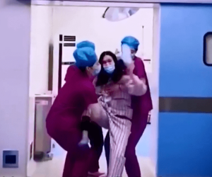 Sản phụ mới sinh xong liền kiếm chồng để "tính sổ", 3 y tá cũng không cản nổi, hóa ra nguồn cơn là từ một hành động của mẹ chồng