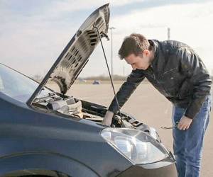 Áp suất dầu động cơ ở mức thấp/cao là do đâu?