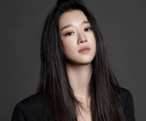 Seo Ye Ji rút lui gấp khỏi họp báo phim sau phốt 'điều khiển' bạn trai, netizen hả hê: 'Ai bảo dám đụng vào SNSD!'