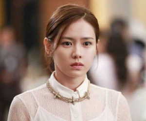 Cứ nghĩ bạn trai giàu có tặng nhẫn 20 triệu, đến khi người nhà nằm viện, tôi "chết lặng" nhận ra bộ mặt đểu cáng của gã
