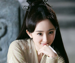 Nếu Triệu Lệ Dĩnh và Dương Mịch đóng chung trong một bộ phim, diễn xuất của ai sẽ nhỉnh hơn?