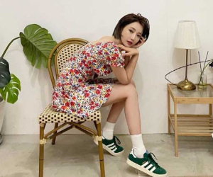 Sao Hàn đồng loạt khoác cả một 'rừng hoa' lên người, nhìn vào biết ngay hot trend năm nay là gì!