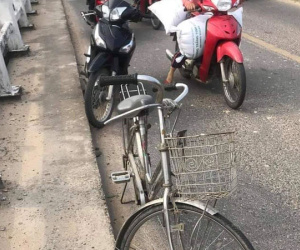 Bỏ lại xe đạp trên cầu, nam sinh lớp 10 nhảy sông tự tử