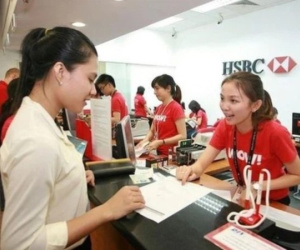 Lợi nhuận giảm 33%, HSBC Việt Nam vẫn tăng lương cho nhân viên lên gần 59 triệu đồng/tháng