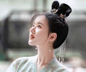 Trường Ca Hành: Fan đòi tẩy chay phim vì Triệu Lộ Tư được PR quá đà, Địch Lệ Nhiệt Ba chỉ làm nền?